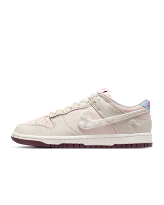 W+NIKE+DUNK+LOW.png